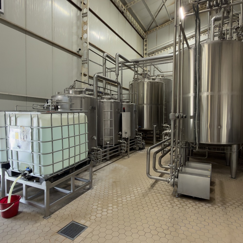 Teknoproses dairy and beverage process equipment