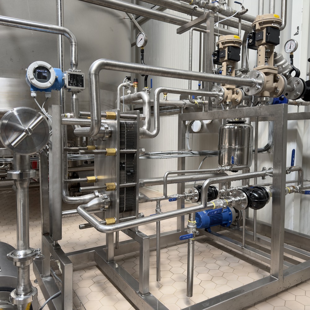 Teknoproses dairy and beverage process equipment